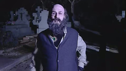 Presentado por Jiménez del Oso y el contactado