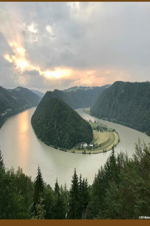 The Danube: From Budapest to Belgrade电影海报
