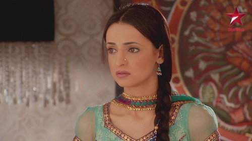 Manorama Asks Khushi to Leave