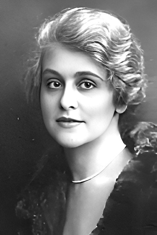 Carola Toelle's portrait