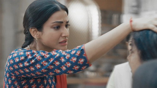 Sneha relents to Ganga's threat