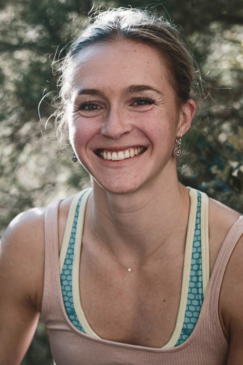 Cast member photo for julia-chanourdie