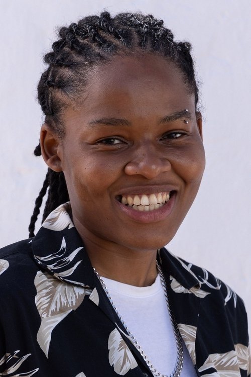 Cast member photo for naee-stoute