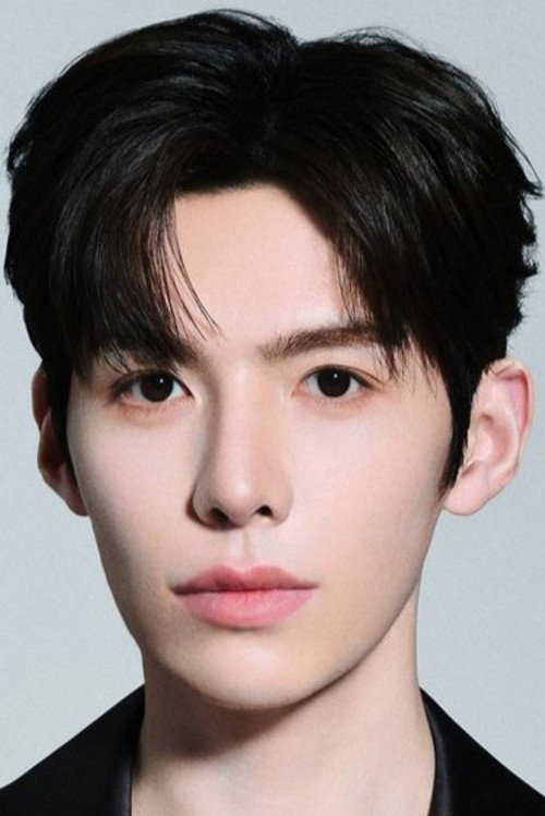 Cast member photo for leslie-li