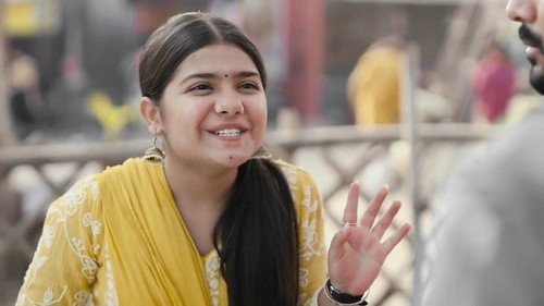 Durgavati sees Sneha with Siddhu