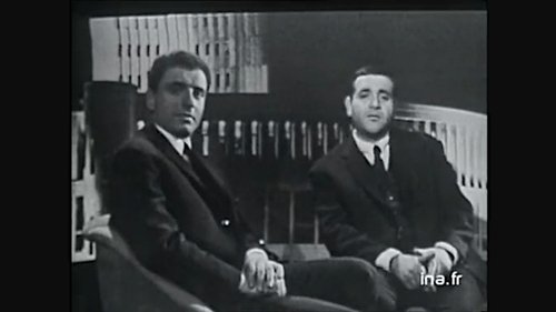 Un égal trois