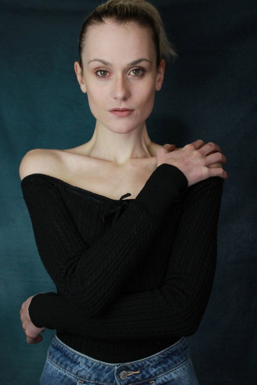 Cast member photo for annika-hfer