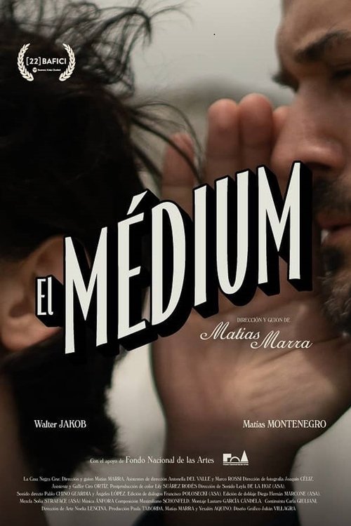 El médium Poster