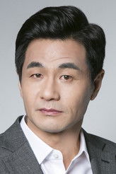 Cast member photo for son-kyoung-won