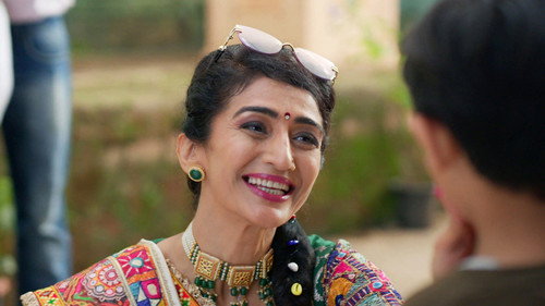 Aai Aa Gayi