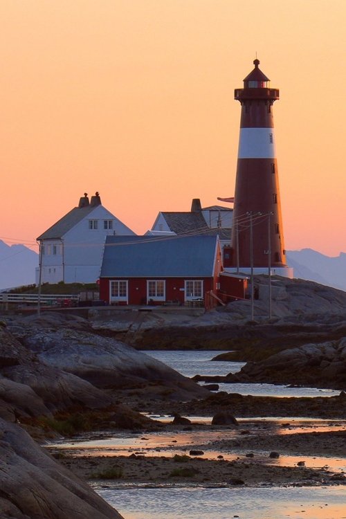 The Lighthouse Children