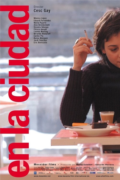 Background poster of En la ciudad blurred
