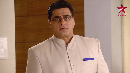 Dev Pretends to be Rajnath