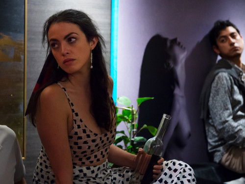 How to Survive Being Single - 6. Bölüm