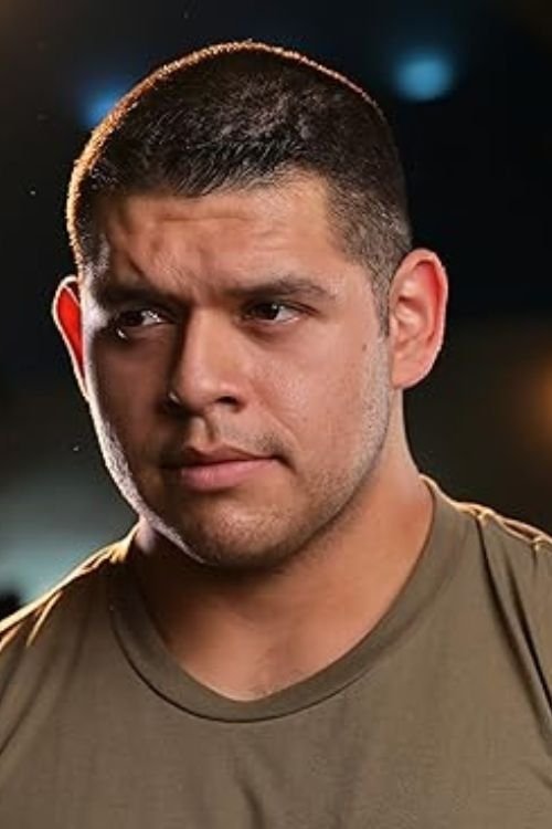 Cast member photo for chris-becerra