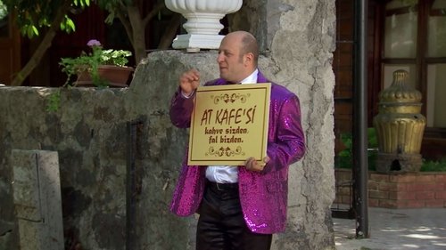 Leyla ile Mecnun - Falcı