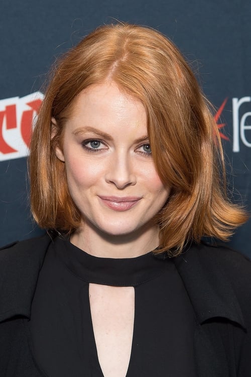 Kép: Emily Beecham színész profilképe