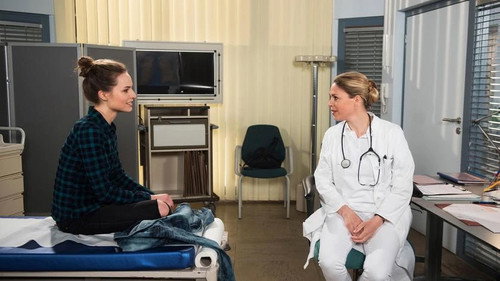 Episode 2222 still