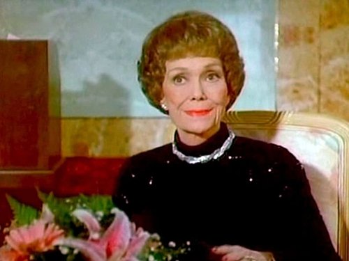 Escena del episodio 9 de la temporada 8 de la serie Falcon Crest