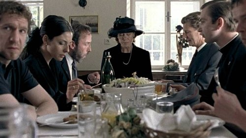 Escena del episodio 1 de la temporada 1 de la serie Vier Frauen und ein Todesfall