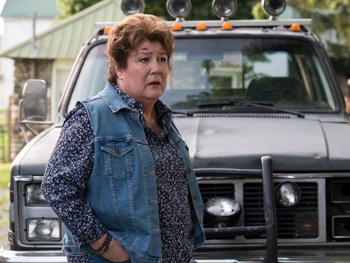 Sneaky Pete: 2×2
