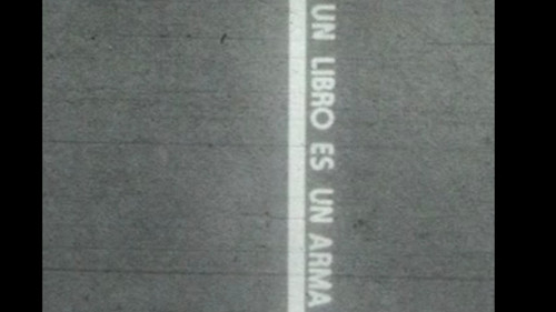 Un libro es un arma Backdrop Blur