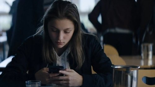 Escena del episodio 2 de la temporada 6 de la serie Skam Francia