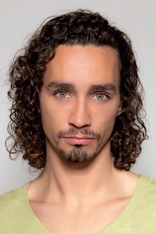 Robert Sheehan original image