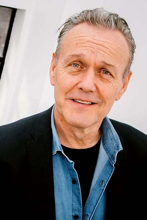 Kép: Anthony Stewart Head színész profilképe