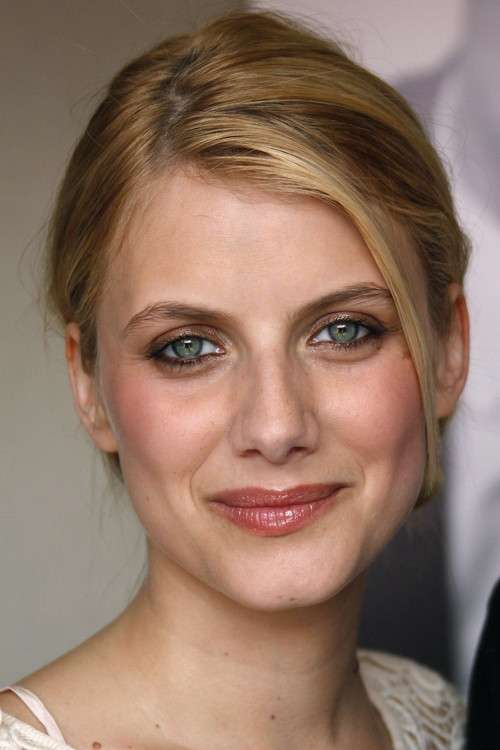 Kép: Mélanie Laurent színész profilképe