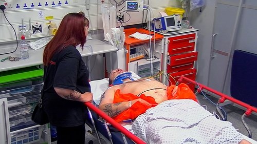 24 Hours in A&E, S23E06 - (2021)