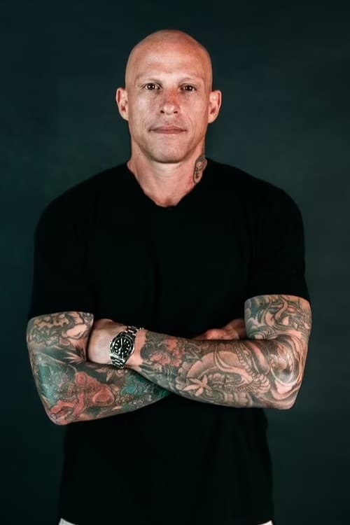 Kép: Ami James színész profilképe