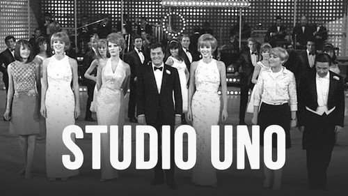 Studio Uno Backdrop Blur