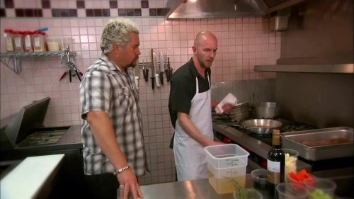 Escena del episodio 7 de la temporada 17 de la serie Diners, Drive-Ins and Dives