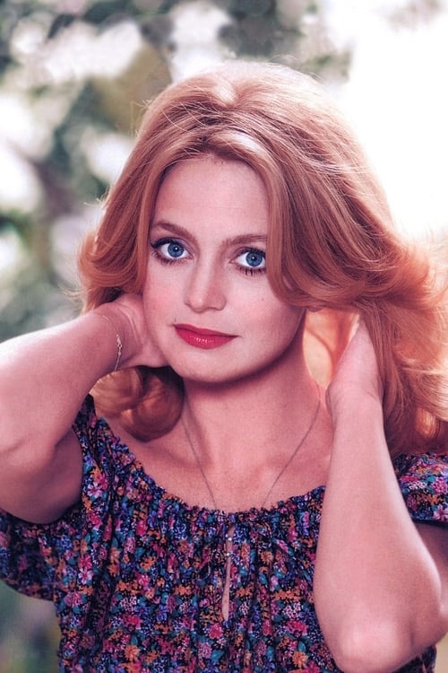 Goldie Hawn isMrs. Claus