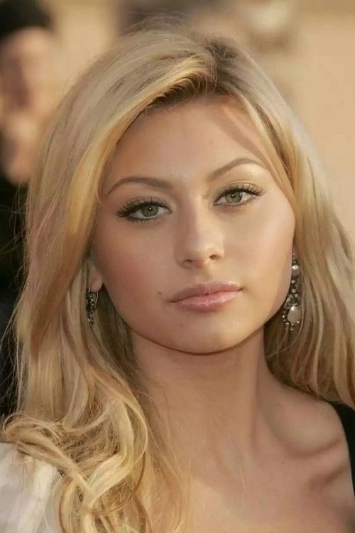 Kép: Aly Michalka színész profilképe