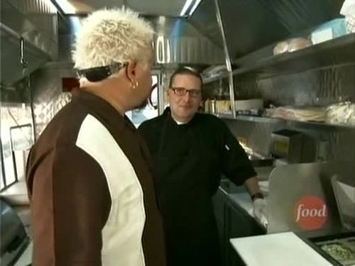Escena del episodio 8 de la temporada 9 de la serie Diners, Drive-Ins and Dives