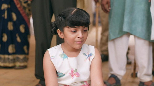 Flora's World Falls to Pieces