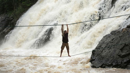 Escena 2 de Primal Survivor: Most Extreme