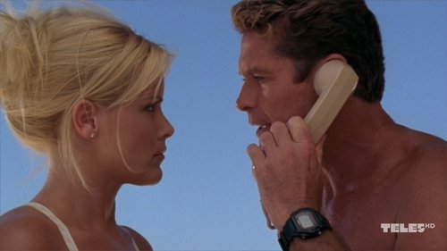 Escena del episodio 1 de la temporada 0 de la serie Los vigilantes de la playa