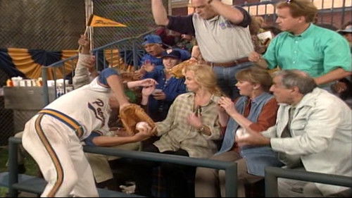 Escena del episodio 4 de la temporada 2 de Grace Under Fire