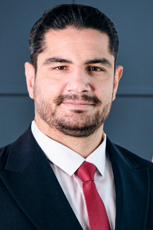Kép: Taha Akgül színész profilképe