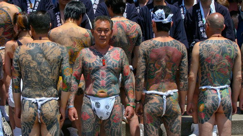 Battling the Yakuza Backdrop Blur