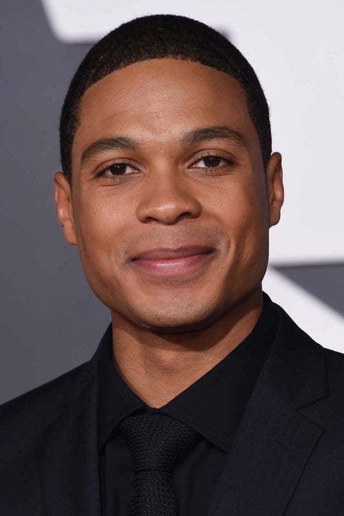 Kép: Ray Fisher színész profilképe