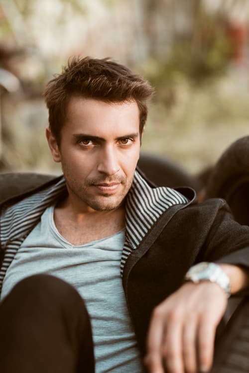 Kép: Ulaş Tuna Astepe színész profilképe