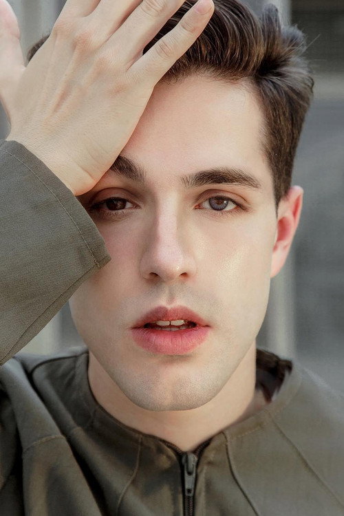 Luke Black photo 4