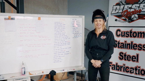 Rides Down Under: Aussie Truckers S01E07 backdrop