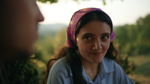 Onun Gözləri Gülürdü