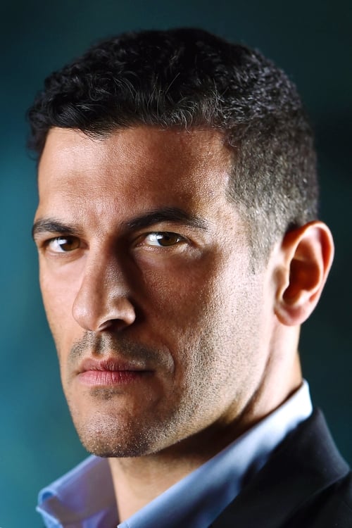Kép: Simon Kassianides színész profilképe