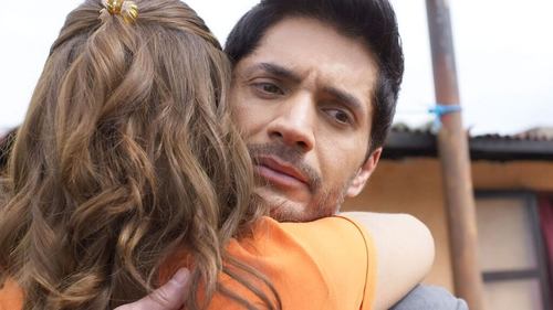 Escena del episodio 12 de la temporada 1 de la serie El amor no tiene receta